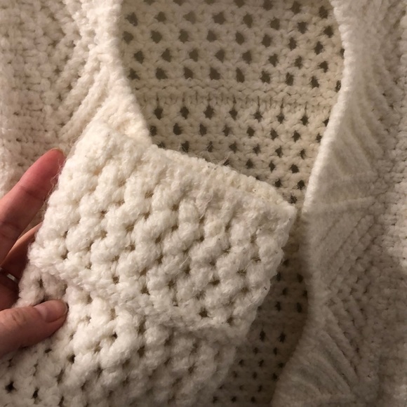 Beautiful White Crochet Jacket - Picture 4 of 7